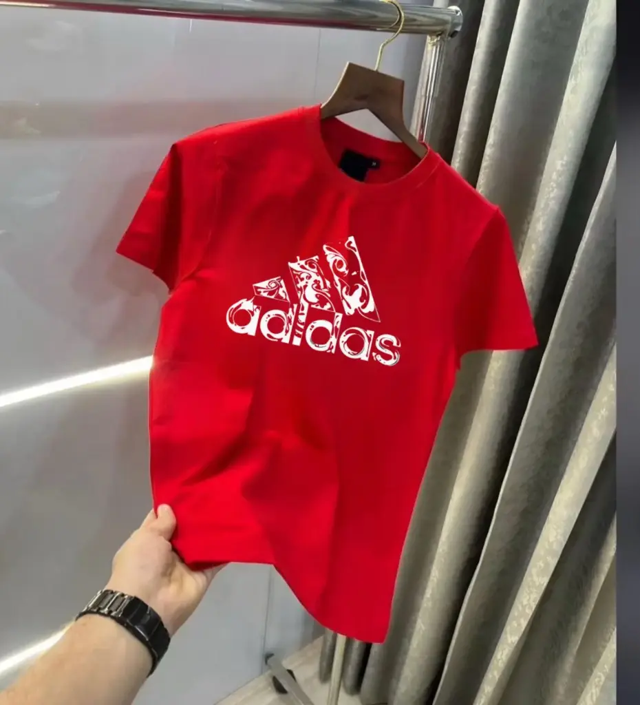 ADIDAS T-SHIRT