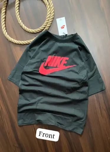 NIKE T-SHIRT PREMIUM SEGMENT